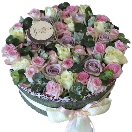 №0808 - Коробка с кустовыеми розами - фото 777flowers