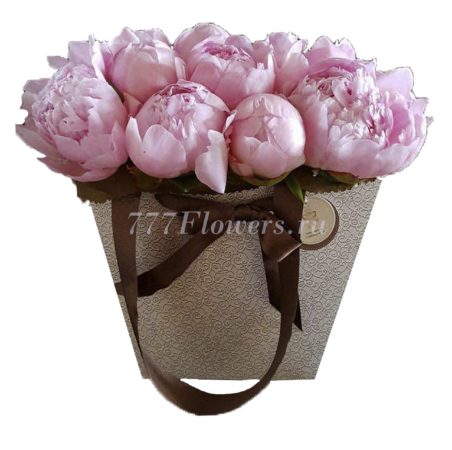 №0719 - Фирменная сумка с пионами - фото 777flowers