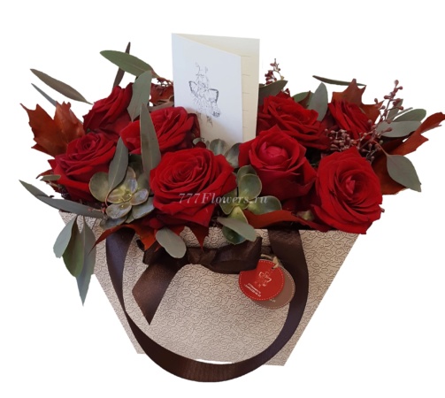 №0724 - Фирменная сумка с бордовыми розами - фото 777flowers