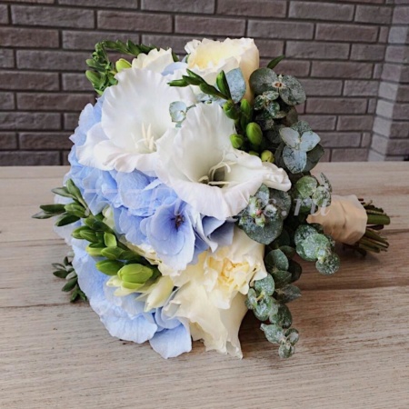 №2213 - Бело-голубой букет невесты с гортензией и пионами - фото 777flowers