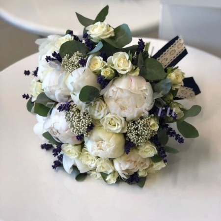 №2230 - Бело-синий букет невесты с пионами и лавандой - фото 777flowers