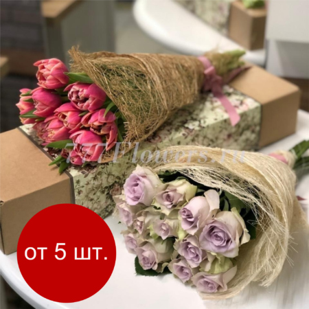 К1424 - Букеты из 11 тюльпанов или 11 роз в упаковке - фото 777flowers