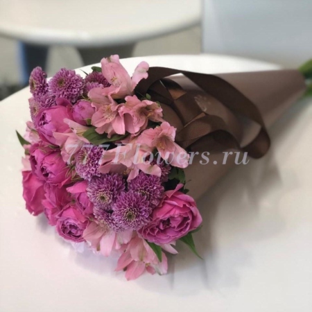 №0911 - Фирменный конус с розами - фото 777flowers