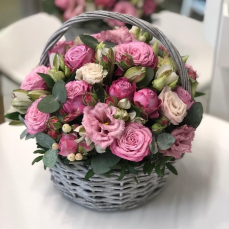 №4007 - Яркая корзиночка с пионовидными розами - фото 777flowers