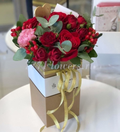 №5616 - Букет с красными розами в коробке BouquetBox  - фото 777flowers