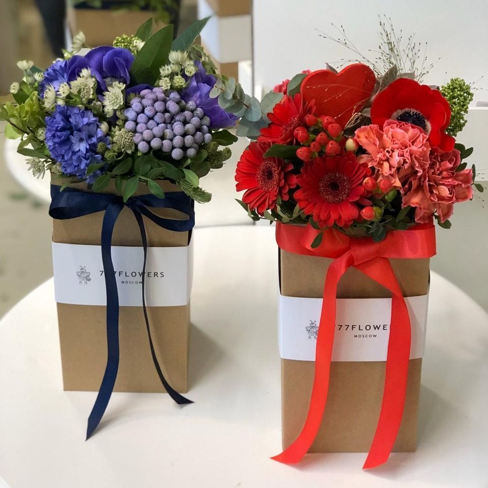 Красивые букеты цветов в коробках купить с доставкой по Москве - витамин-п-байкальский.рф